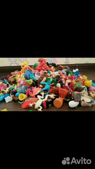 Коллекция мелких игрушек