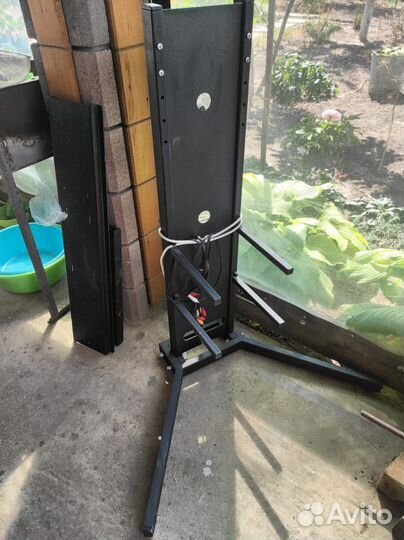 Полочка под телевизор