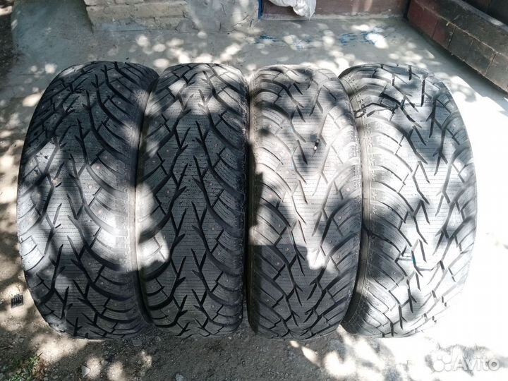 Powertrac Snow March Stud 195/60 R15