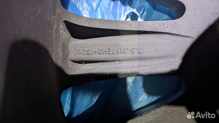 R17 Accelera 651 225/60, PCD 5x110 DIA 56.6