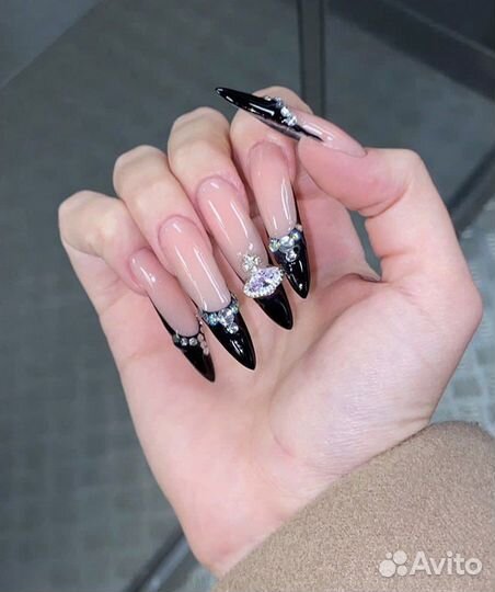 Наращивание ногтей