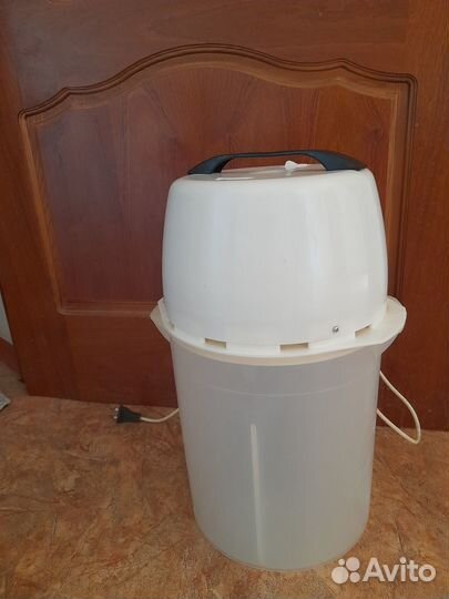 Маслобойка электрическая бытовая Салют бак 15л