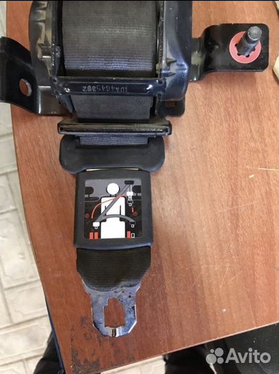 Ремень безопасности задний на kia venga 2010-2015