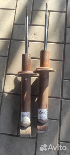 Задние стойки калина 1