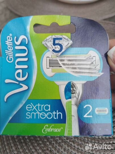 Лезвия для бритвы Venus Embrace новые