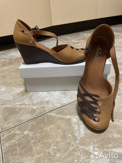 Босоножки р. 36