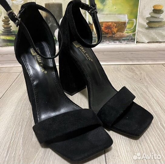 Туфли женские черные