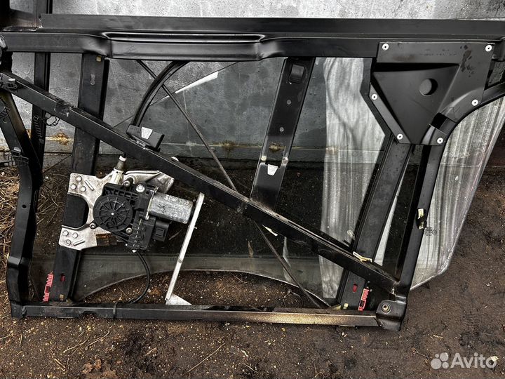 Стеклоподъемник рамка двери audi a6 c5