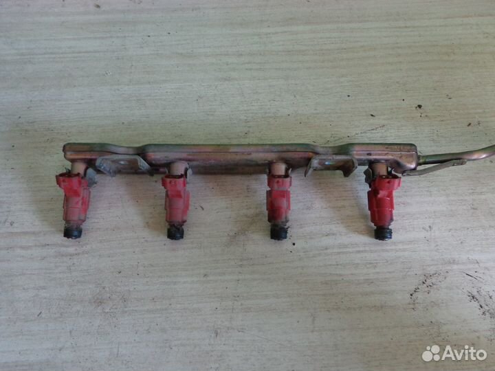 Almera N16 Форсунки топливные б у