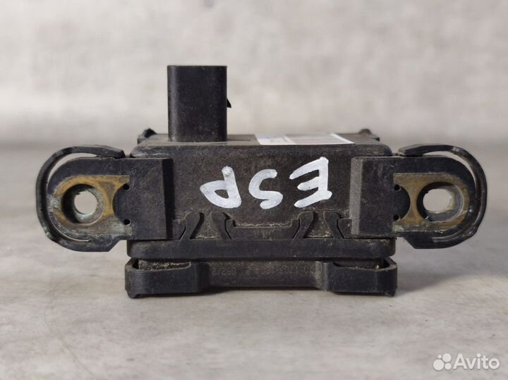 Датчик ускорения Volkswagen Golf