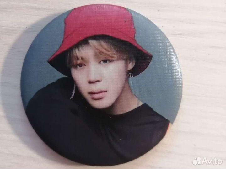 Значки с участниками bts