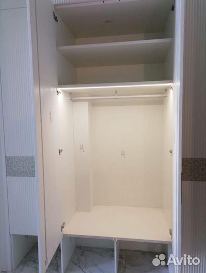 Шкаф с подсветкой на заказ