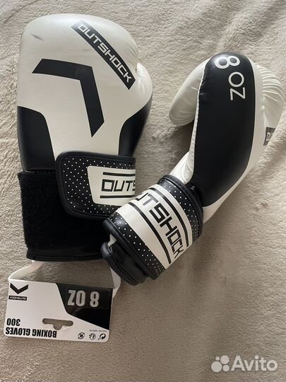 Боксерские перчатки