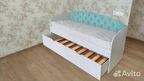 Кровать для малыша доп место велюр лдсп