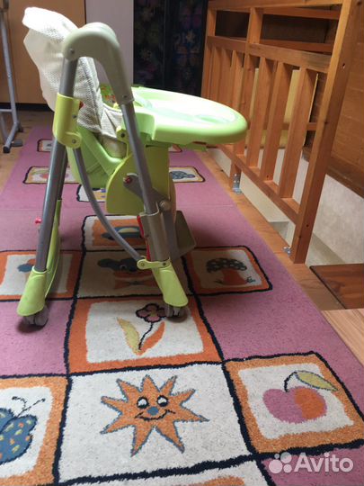 Стол для кормления ребенка и стул Икея