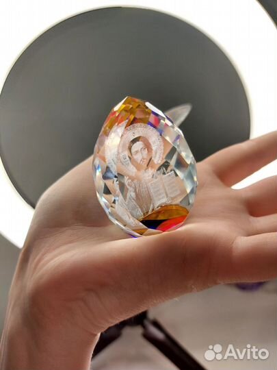 Образ в хрустальном яйце 