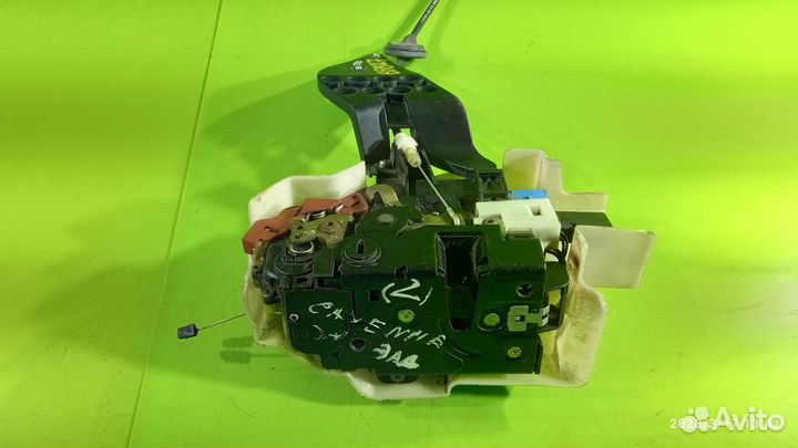 Замок двери задний левый для Porsche Cayenne 955