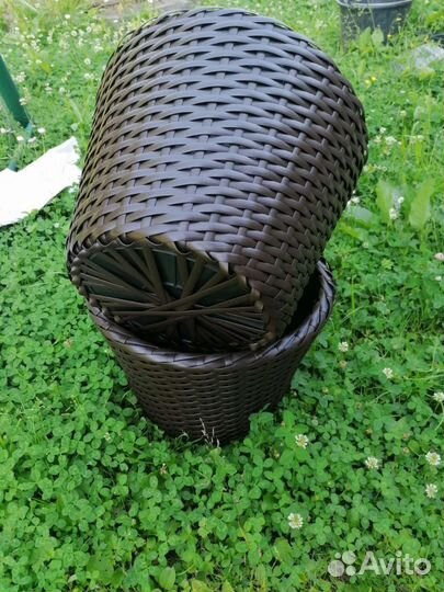 Кашпо из ротанга для цветов