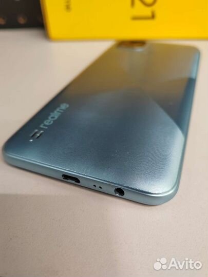 Телефон Realme C21 3/32gb