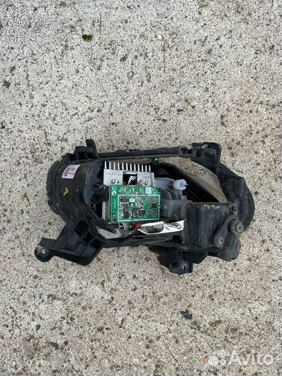 Фара противотуманная правая Hyundai Santa Fe 4