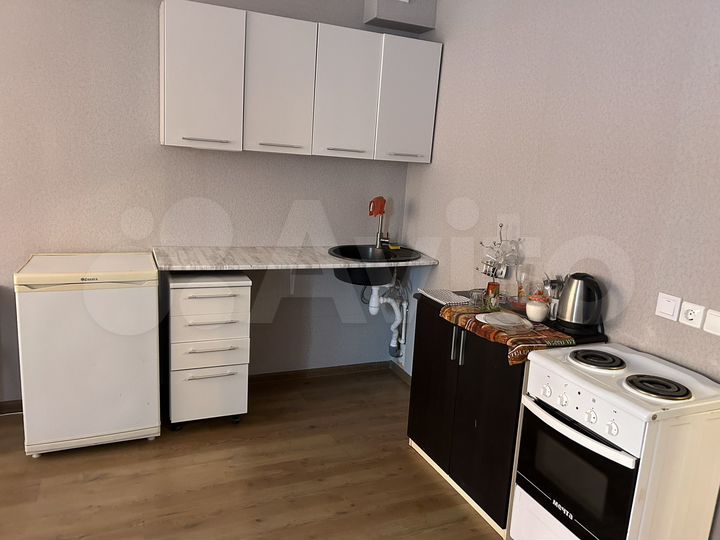 1-к. квартира, 49 м², 1/3 эт.