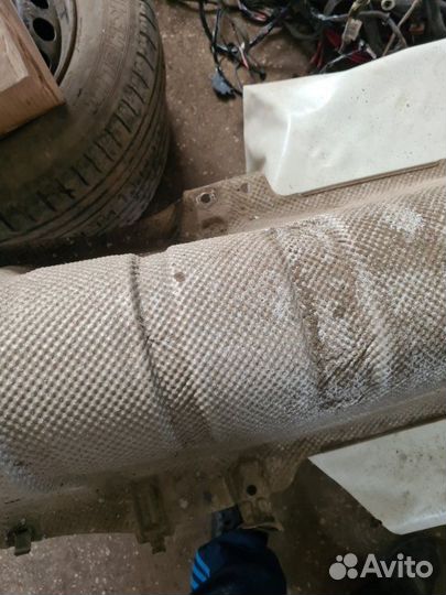 Тепловой экран Renault Fluence седан M4R 2011