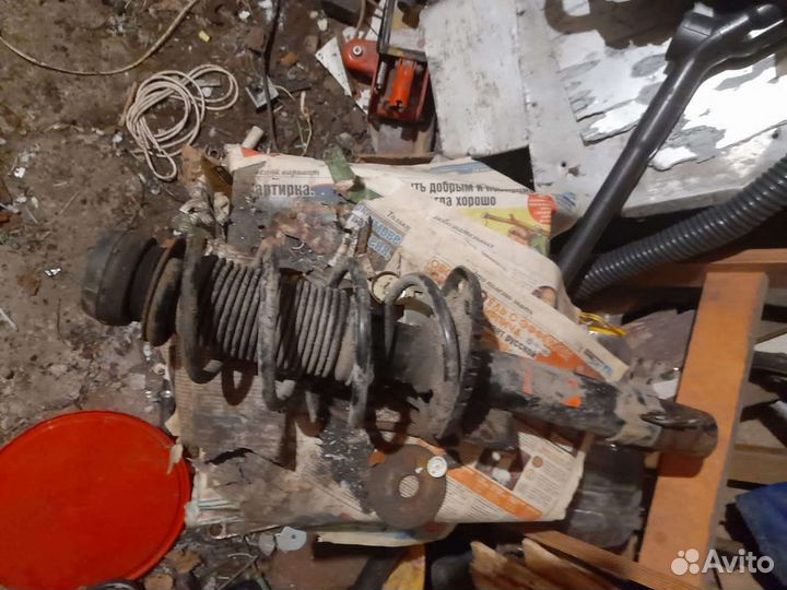 Стойка амортизаторов фольксваген поло