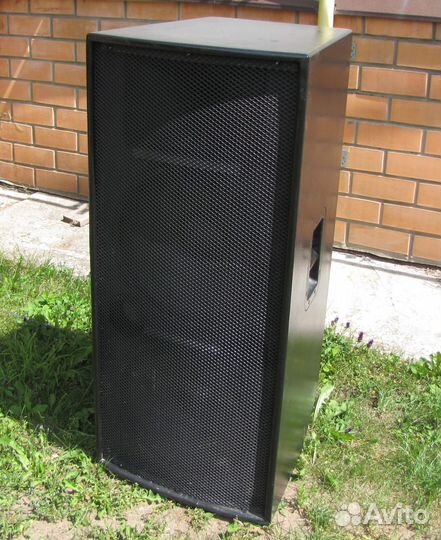 Колонка Celestion 500-1000W Pro Концертная 15