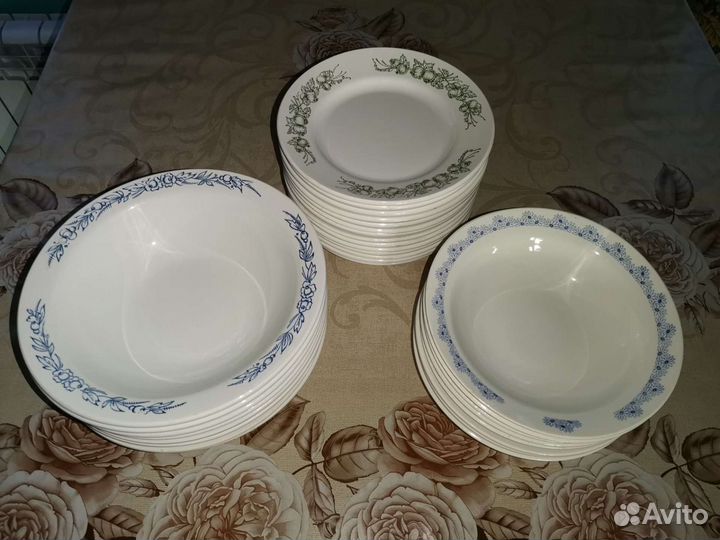 Чайник, ложки, вилки, тарелки, кастрюли и др