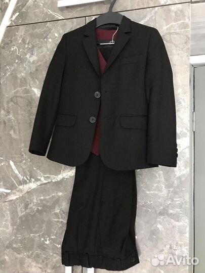 Школьный костюм