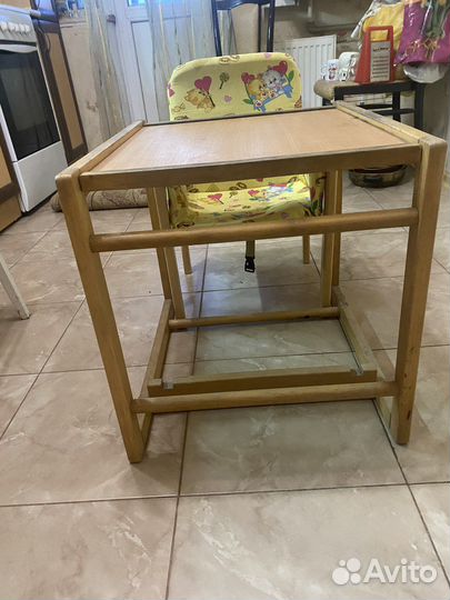 Детский стульчик и столик