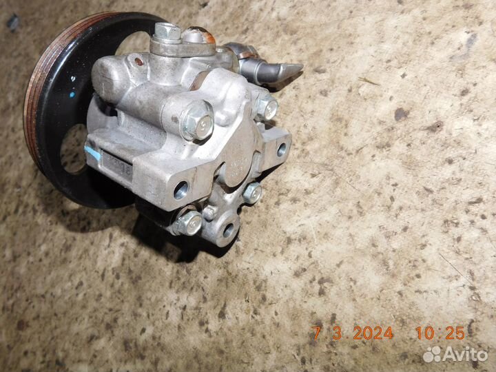 Насос гур chevrolet cruze f18d4