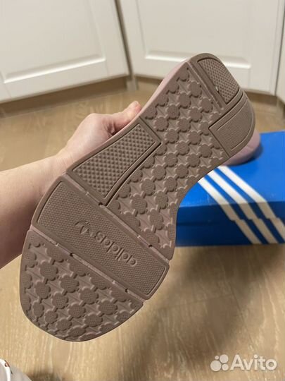 Кроссовки adidas