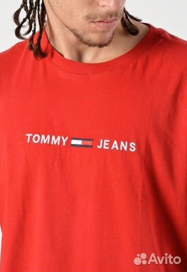 Футболка Tommy Jeans