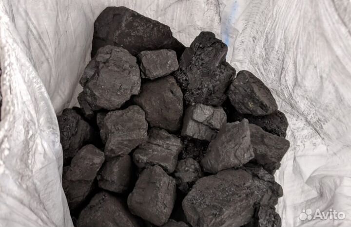 Уголь в мешках и россыпью