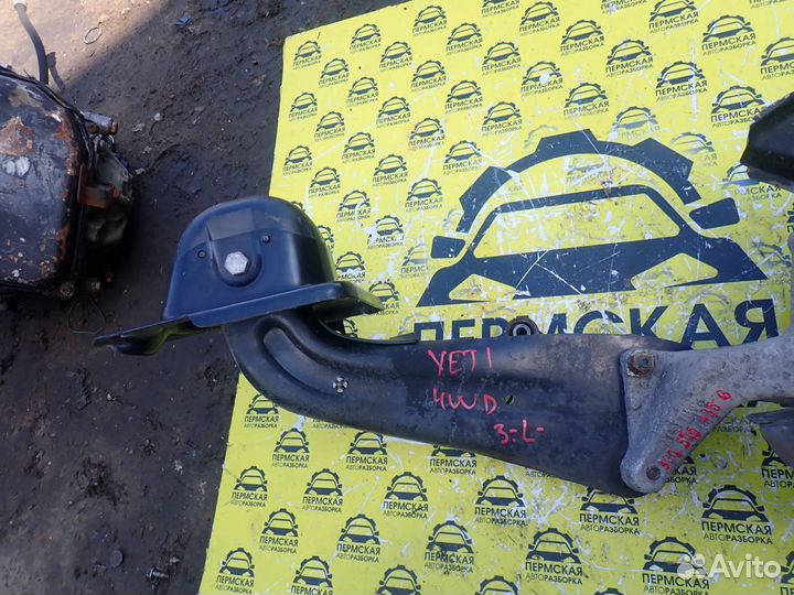 Кулак поворотный задний левый Skoda Yeti 09-18