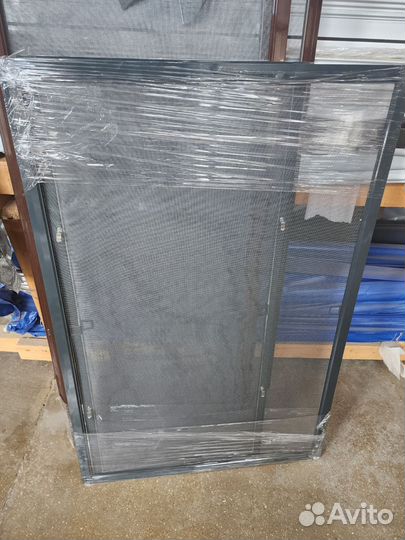 Москитные сетки на окна и двери