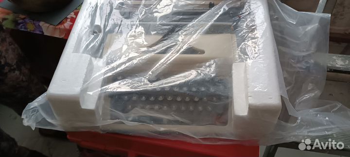 Печатная пишущая машинка