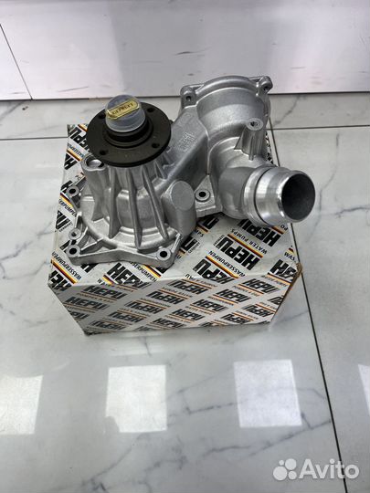 Водяная помпа BMW