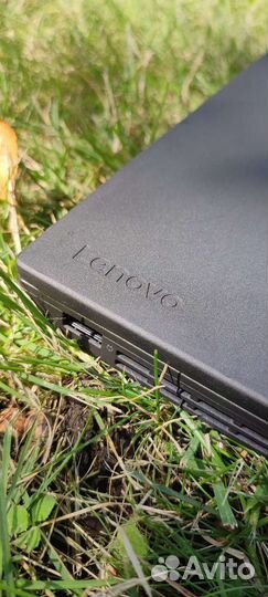 Lenovo thinkpad x260 i5/8/256