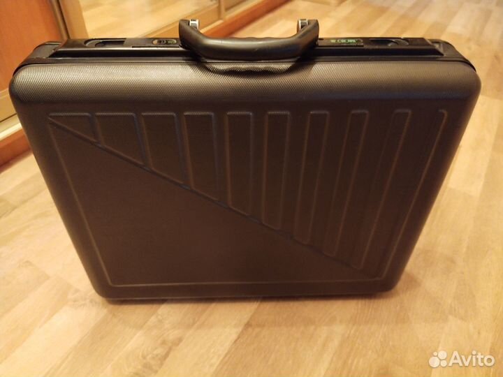 Дипломат crown