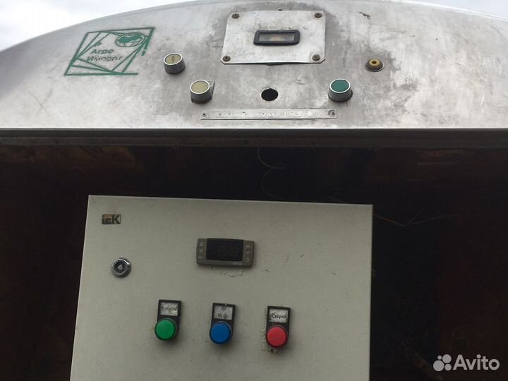 Молочный танк охладитель молока