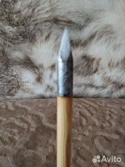 Стрелы и колчан для лука