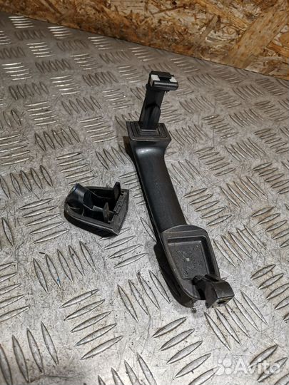 Ручка двери передняя левая Kia Ceed 1