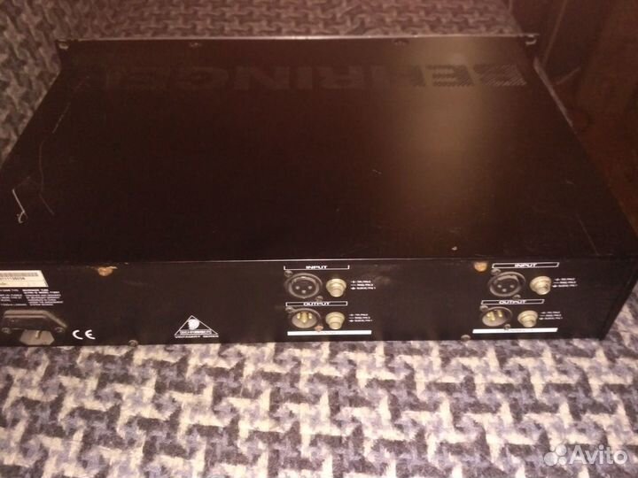 Эквалайзер ламповый behringer