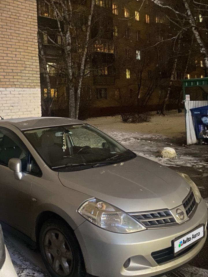Nissan Tiida: фото владельца