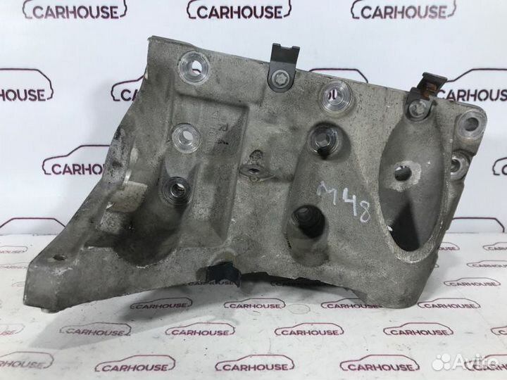 Кронштейн двигателя левый Porsche Cayenne 4.8