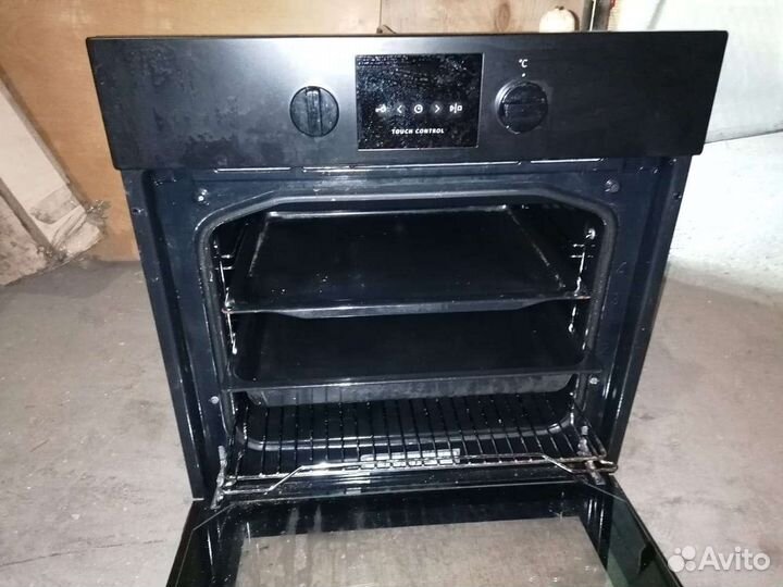 Духовой шкаф