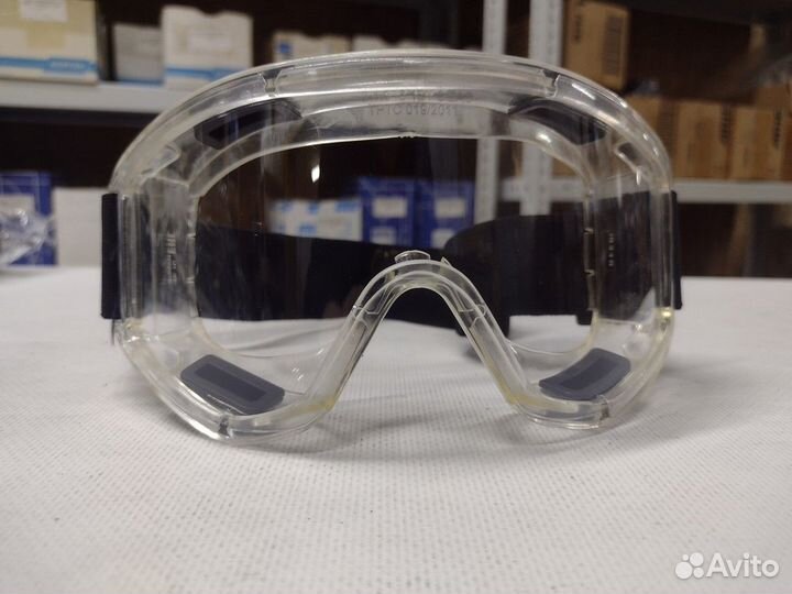 Закрытые защитные очки Исток про Панорама 40013