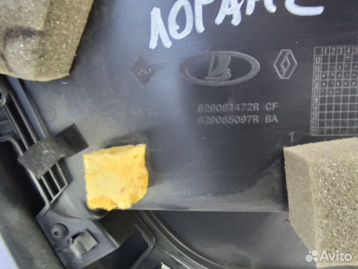 Обшивка задней правой двери Renault Logan 2